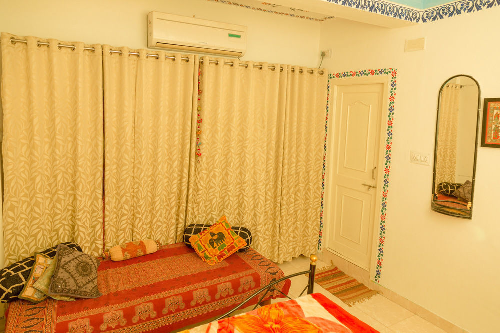 Hotel Hanuman Ghat On Lake Pichola 烏代浦 外观 照片